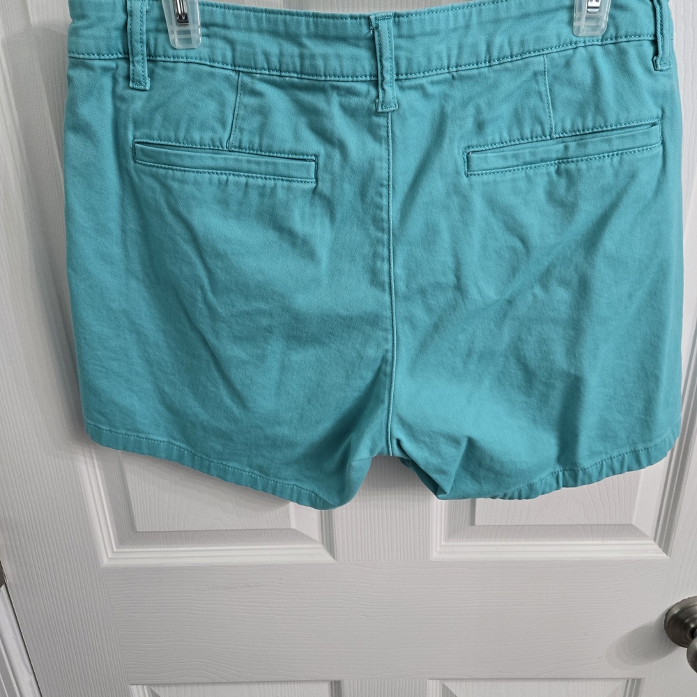 Stylish Teal Women's Bermuda Shorts - Picture 6 of 6